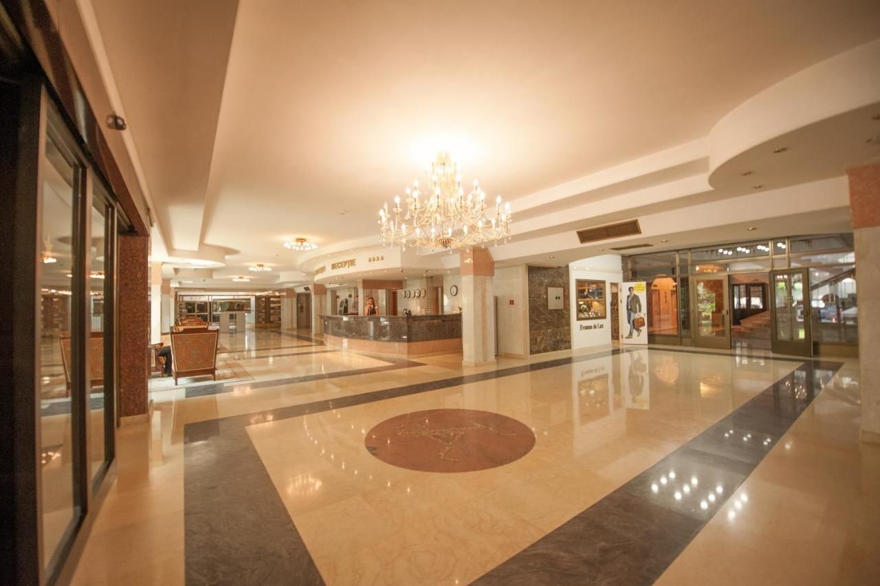 Отель Jolly Alon Hotel Кишинёв-9